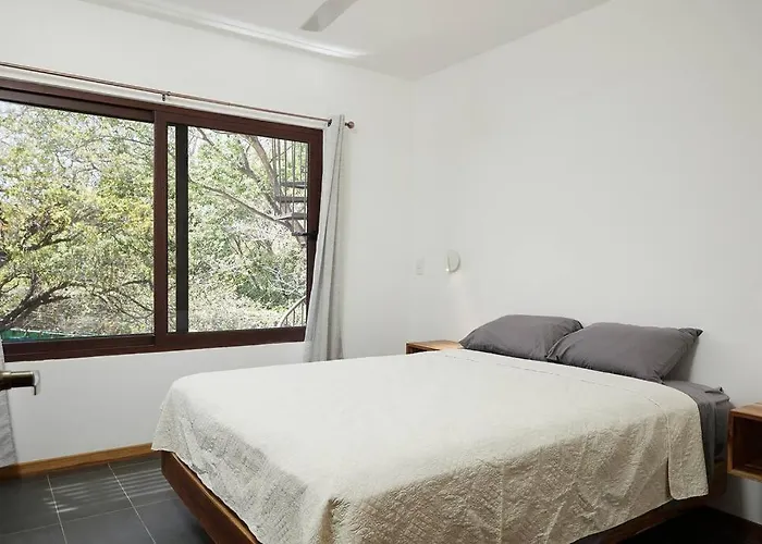Turtle Townhome #2 Private Pool & Garden 300 Mtrs To Holiday home *