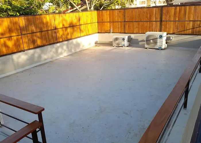 Holiday home Turtle Townhome #2 Private Pool & Garden 300 Mtrs To *